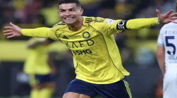 مستقبل رونالدو.. هل يطيح انضمام محمد صلاح بنجم النصر في الدوري السعودي؟